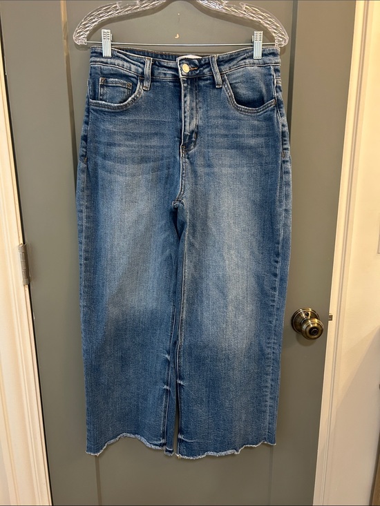 Vervet Denim - Vervet Straight-Wide Leg Crop Women’s Jeans in Medium Blue Size 29